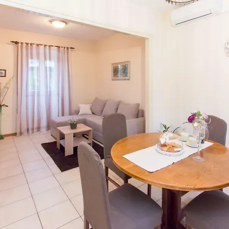 Apartment Maja Zadar